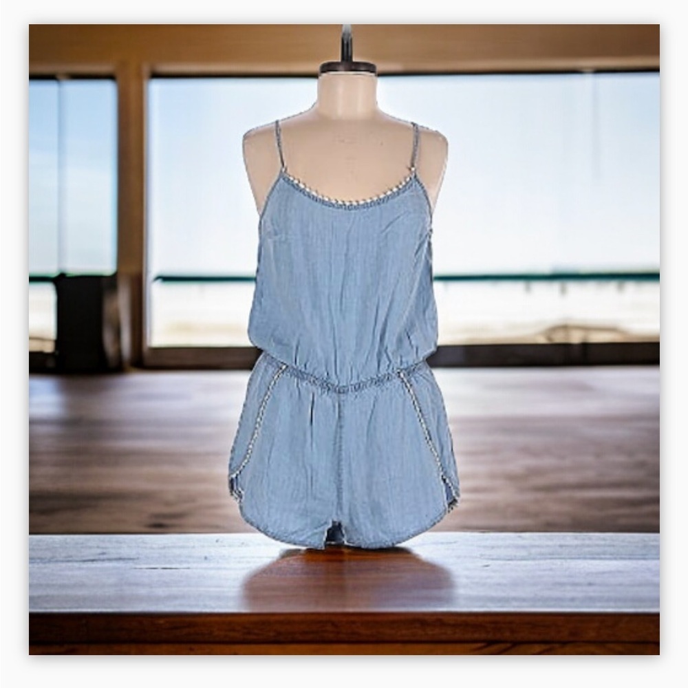 Garage Beautiful Pom Pom Trim detailed Tencel Romper - NWOT- Sz Sm 💙☀️​​ - Picture 10 of 12